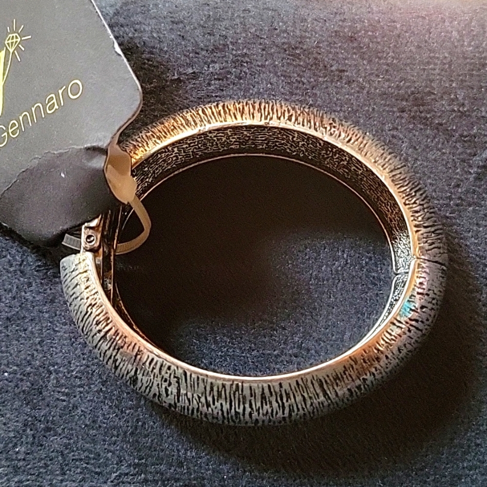 SILVERTONE NWT CUFF BRACELET